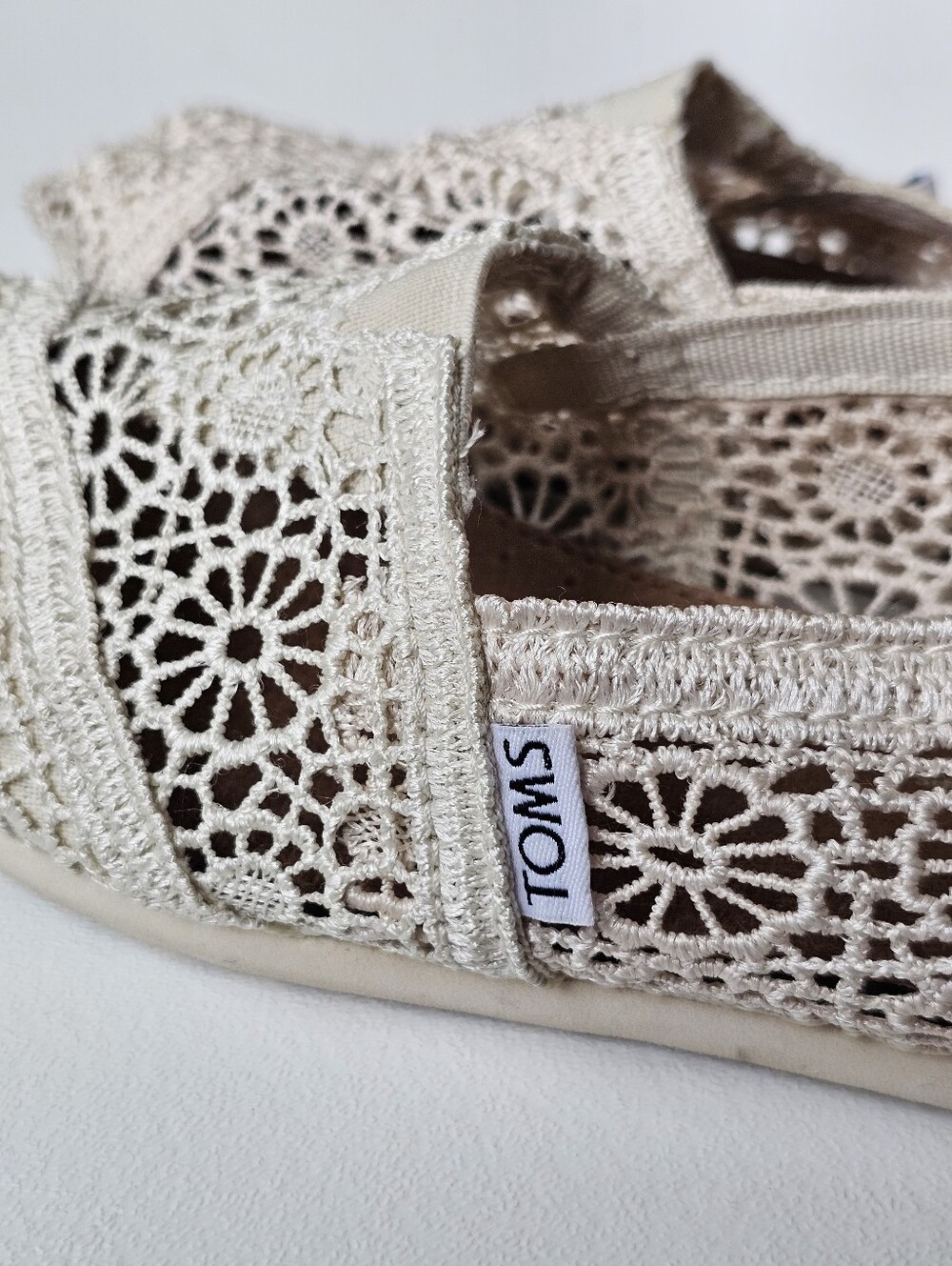 TOMS Alpargata Natural Moroccan Crochet Slip-On Flats Ivory Women's Size 6 - Picture 9 of 11